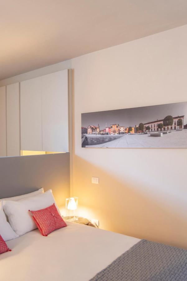 Time To Be - Luxury Apartments Centro Storico Peschiera del Garda Esterno foto